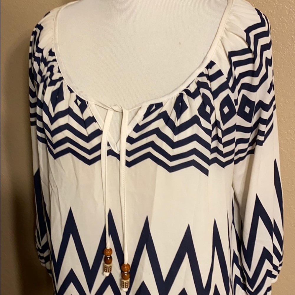 Rewind Blouse - Picture 2 of 5